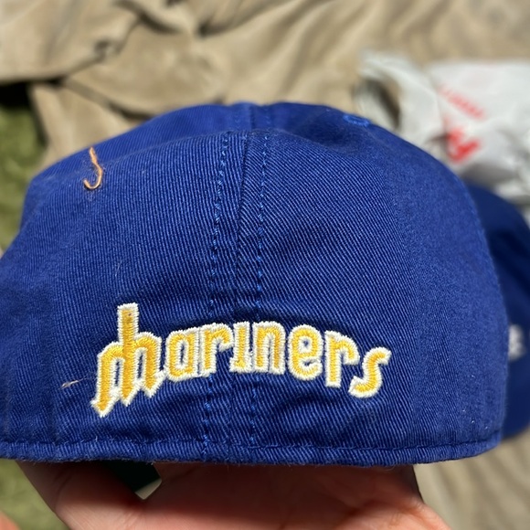 Mariners hat - Picture 2 of 3